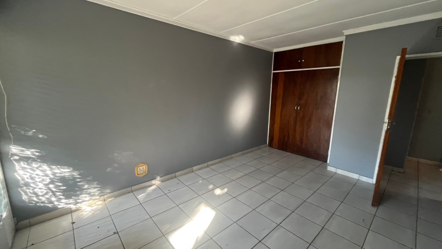 To Let 3 Bedroom Property for Rent in Irene Park North West